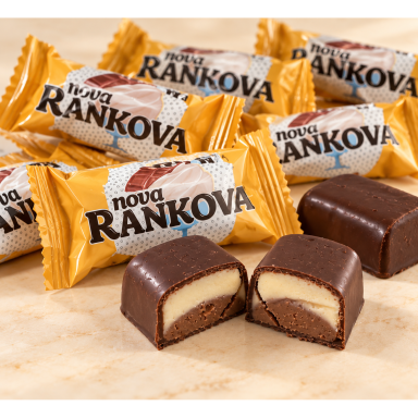 „NOVA RANKOVA“ šokoladiniai saldainiai su plombyro skoniu įdaru, 200 g